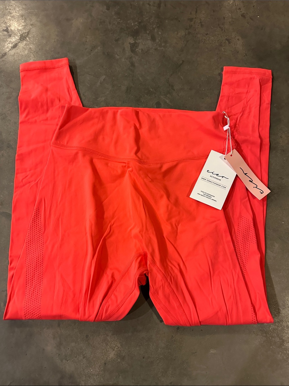 Tier hot pink leggings